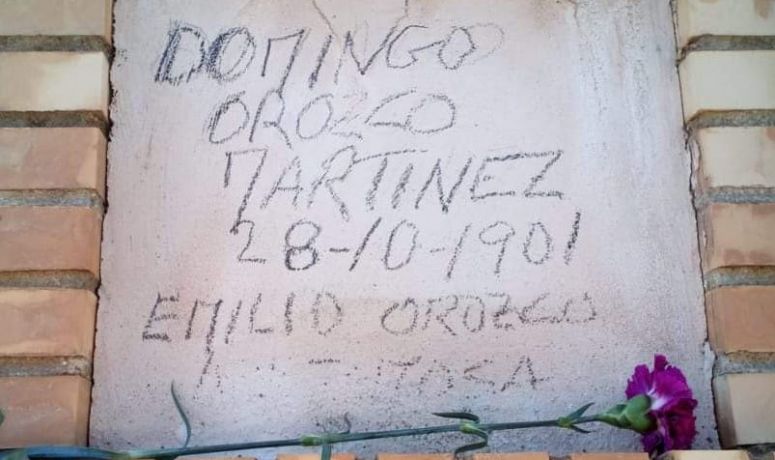 Domingo Orozco lápida