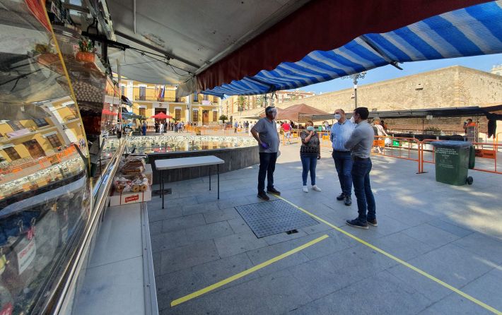 Visita alcalde mercadillo