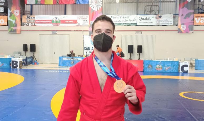 JUAN ÁLVAREZ- Bronce en Sambo mayo 2021