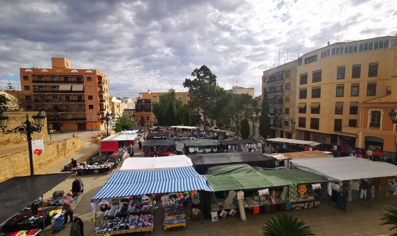 Mercadillo desde el balcón