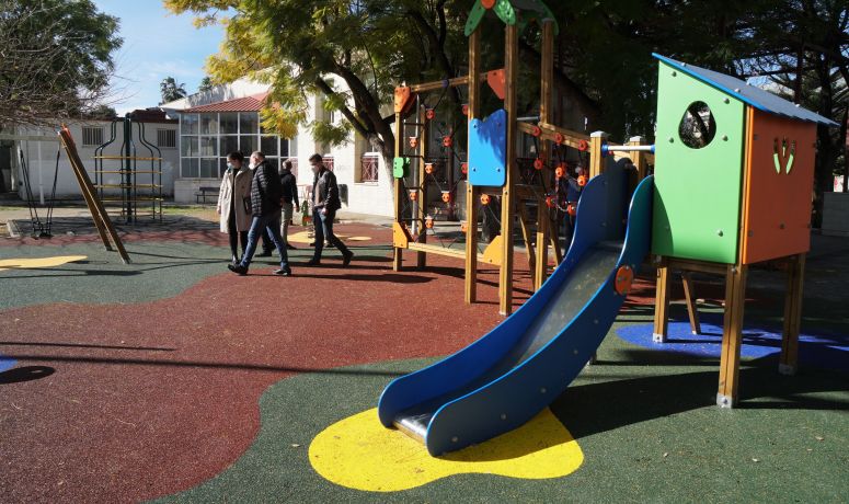 Zona infantil Polideportivo