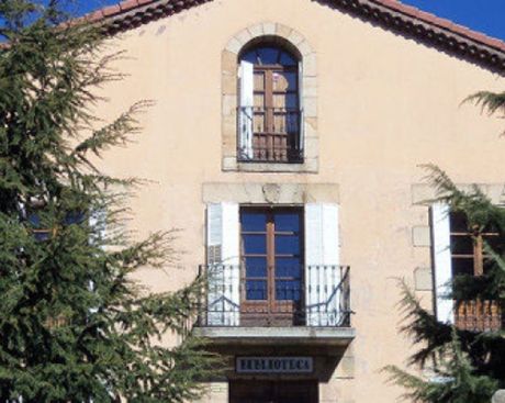 Exterior Biblioteca Covaleda